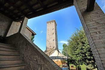 Agriturismo Le Due Torri Torre Quadrano Spello Dış mekan fotoğraf